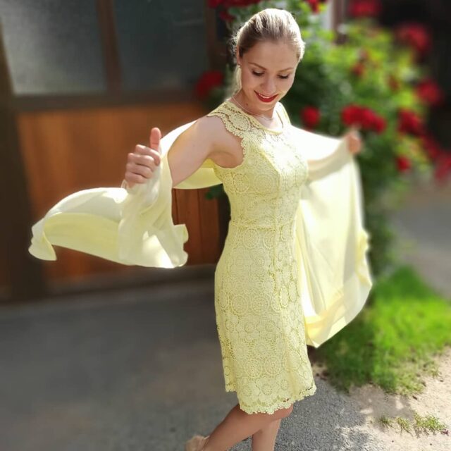#sommerkleid #summerdress #yellowdress #yellowdresses #zitronenfaltergelb #farbberatung #stilberatung #gelb #sommertyp